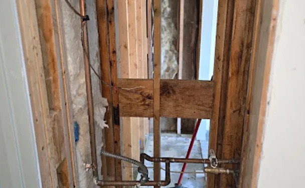 Frozen Pipe Water Removal in Arlington, WA